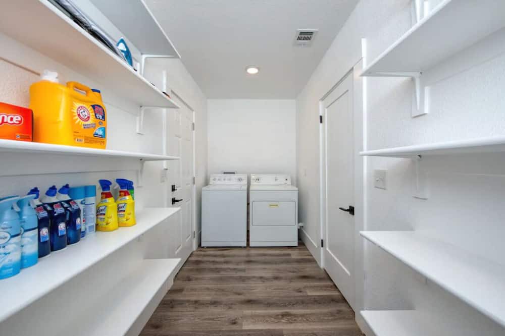 Photo of Bedroom in Raisin