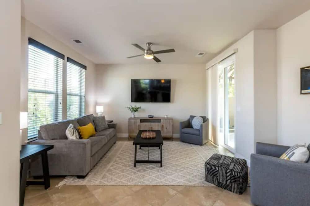 Photo of Livingroom in Clovis