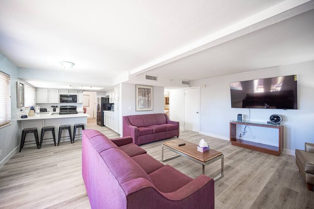Photo of Livingroom in Green Valley North