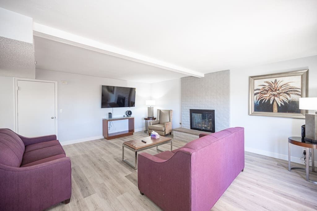 Photo of Livingroom in Green Valley North