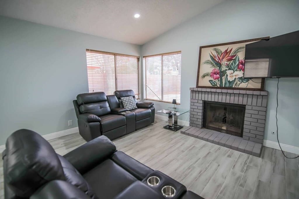 Photo of Livingroom in Spring Valley
