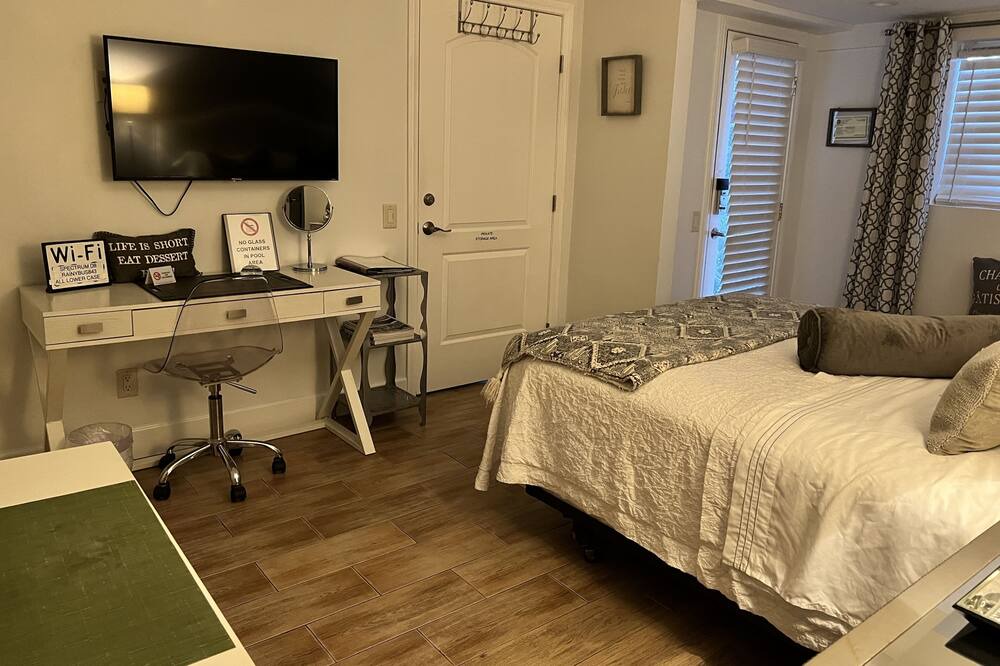 Photo of Bedroom in Palm Desert