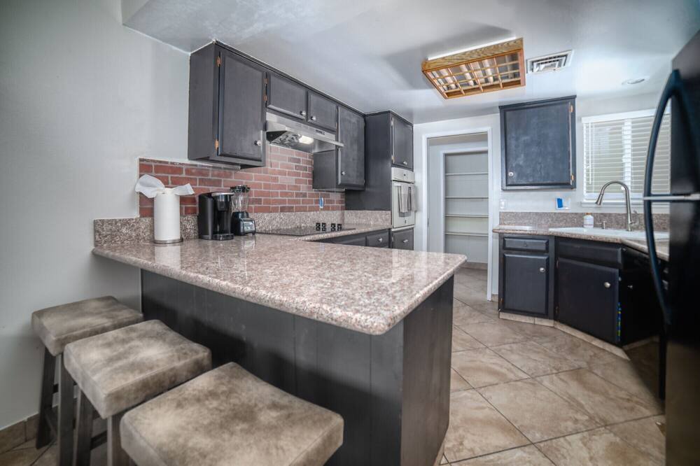 Photo of Kitchen in Rancho Oakey