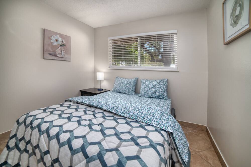Photo of Bedroom in Rancho Oakey
