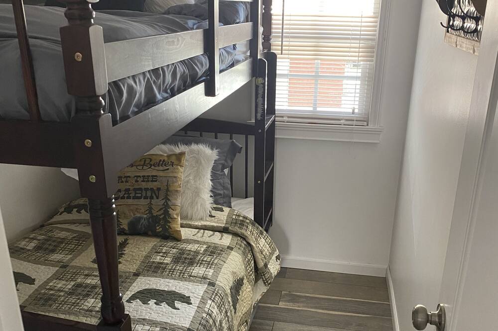 Photo of Bedroom in Sugarloaf