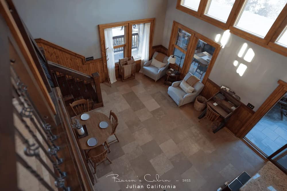Photo of Livingroom in Julian