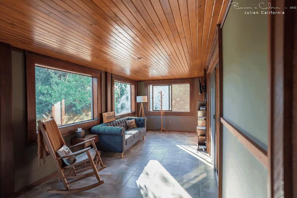 Photo of Livingroom in Julian