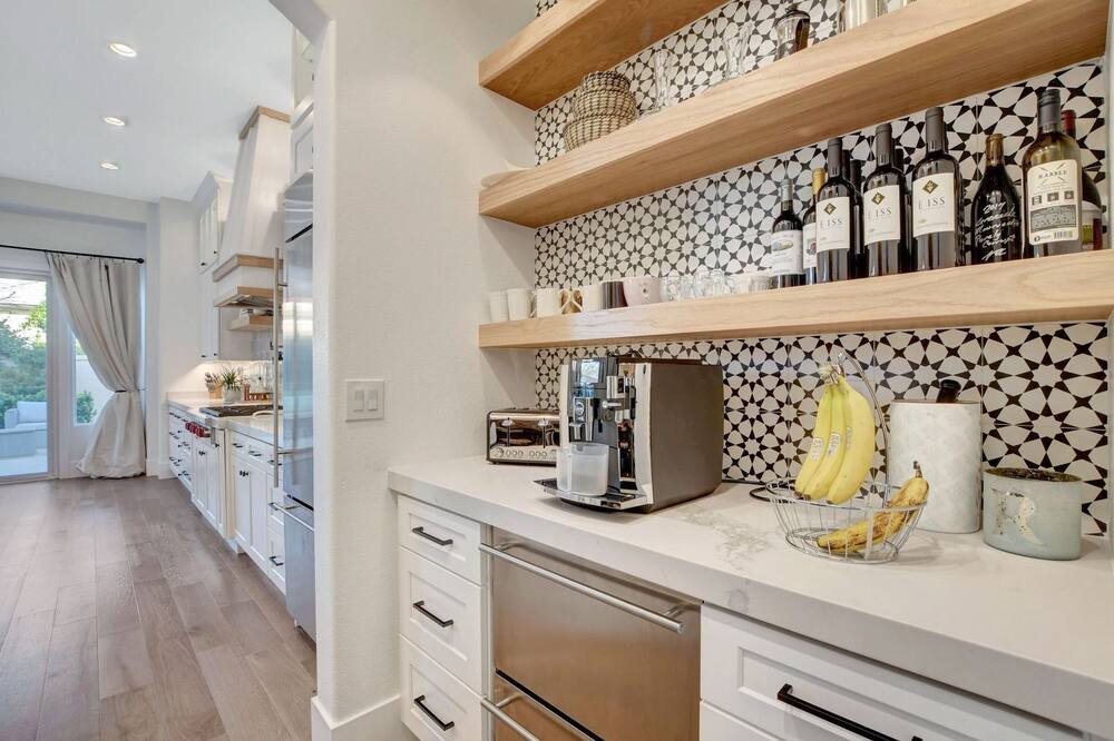 Photo of Kitchen in Queensridge