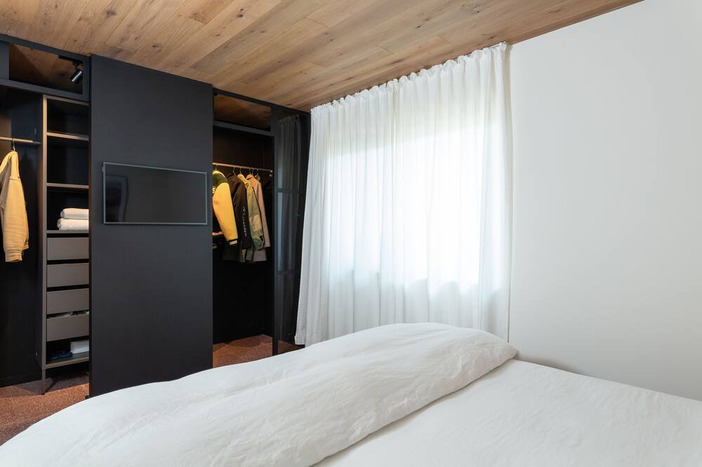 Photo of Bedroom in Sunrise Vista Chino