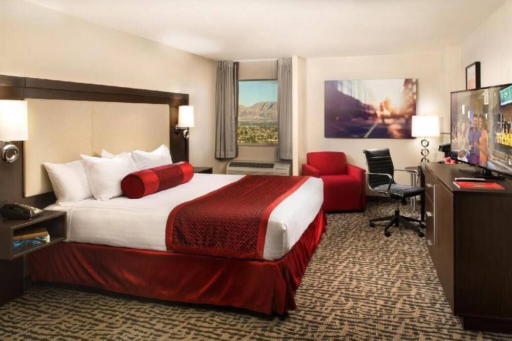 Photo of Bedroom in Gateway District