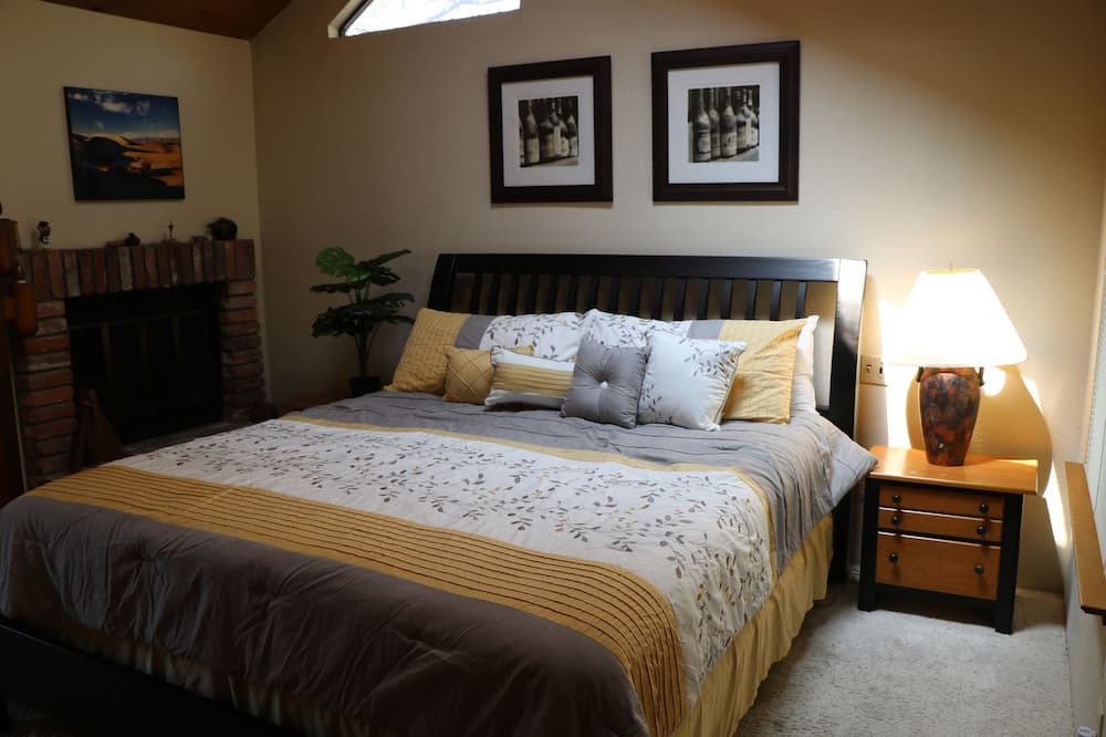 Photo of Bedroom in Bass Lake