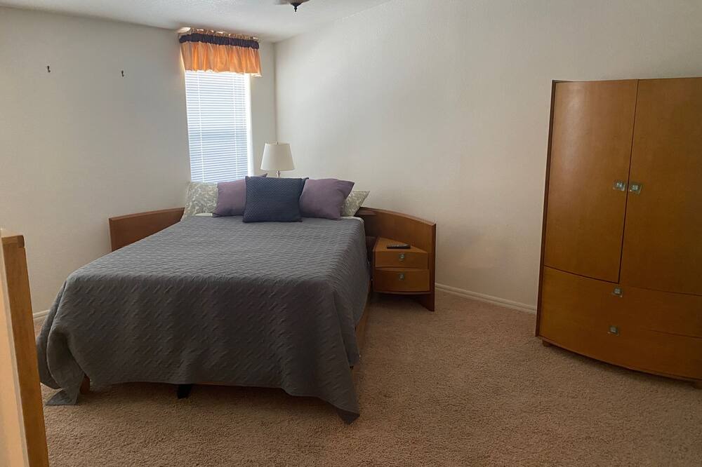 Photo of Bedroom in Parker Strip