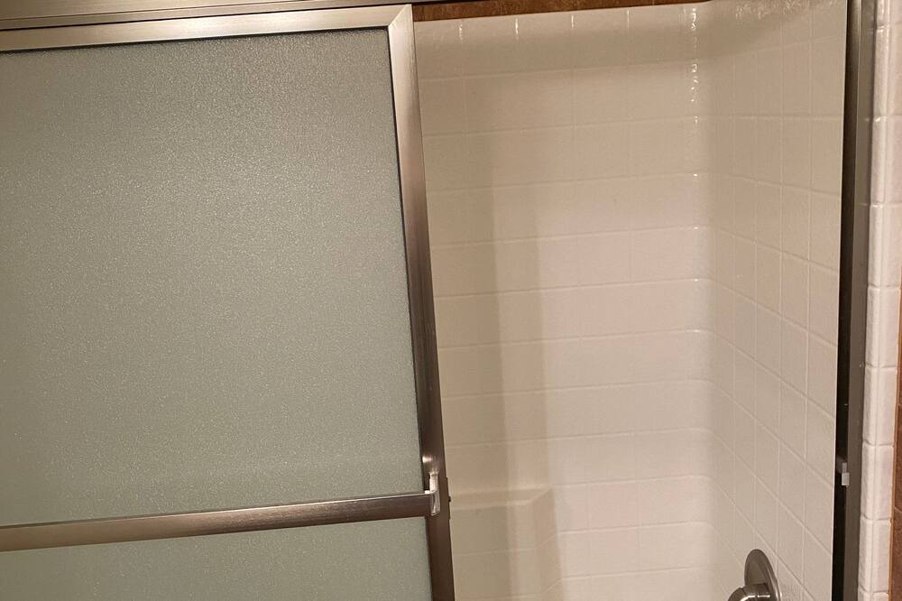 Photo of Bathroom in Parker Strip