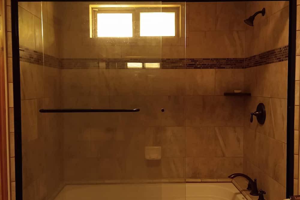 Photo of Bathroom in Kernville