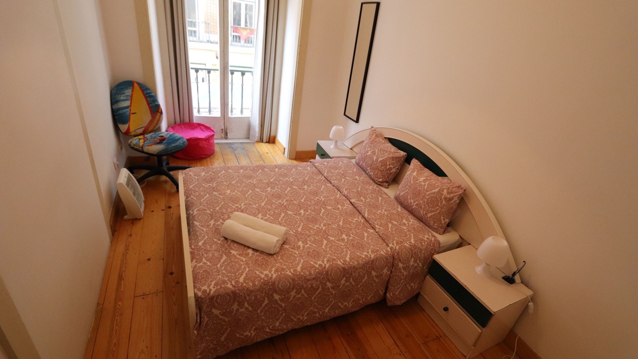 Photo of Bedroom in Baixa