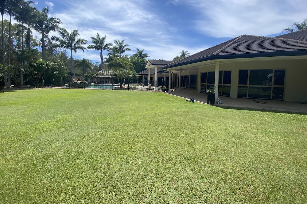 Photo of Outdoor in Helensvale