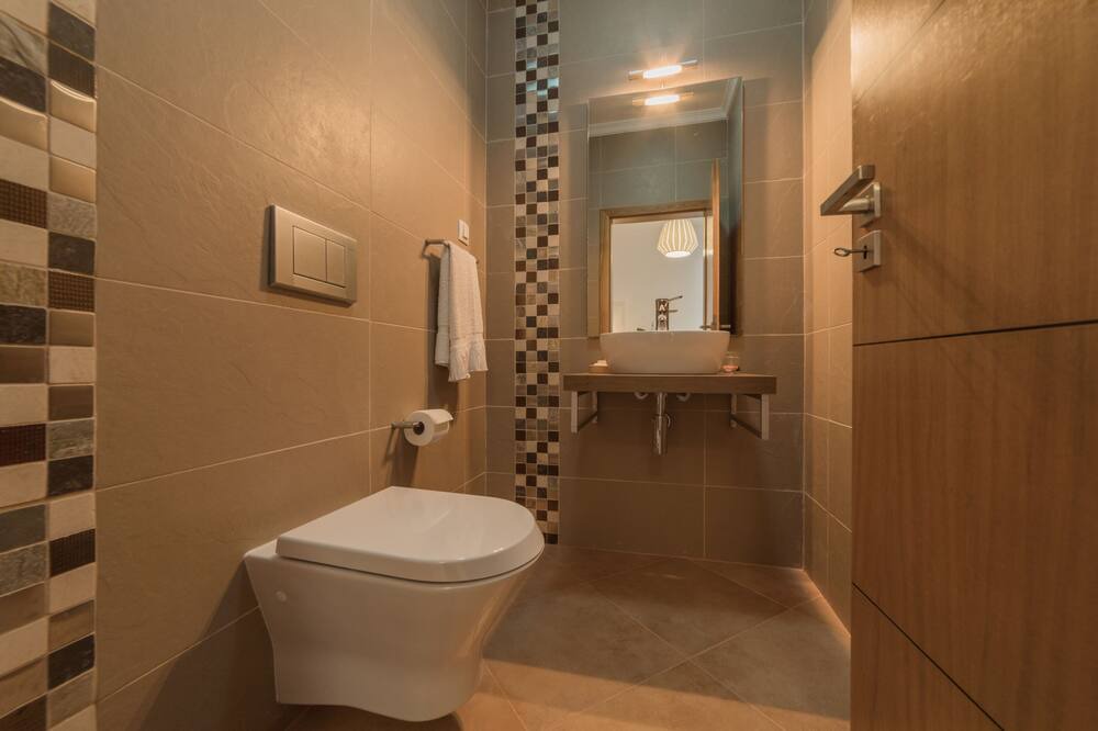 Photo of Bathroom in Sao Bartolomeu de Messines