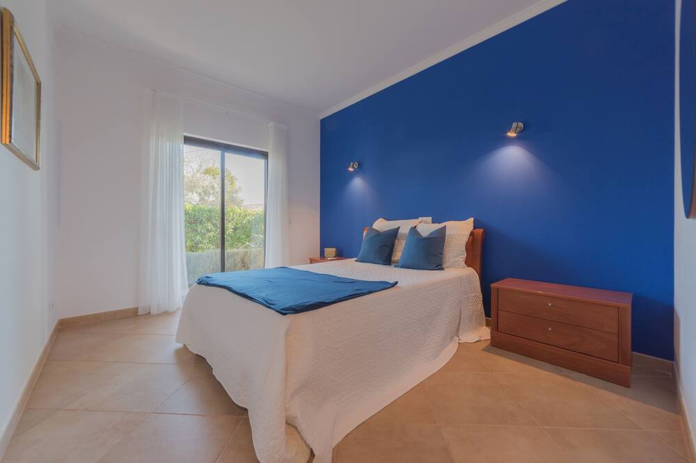 Photo of Bedroom in Sao Bartolomeu de Messines