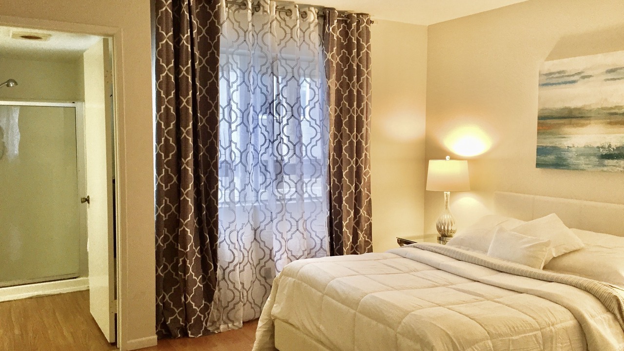Photo of Bedroom in Downtown
