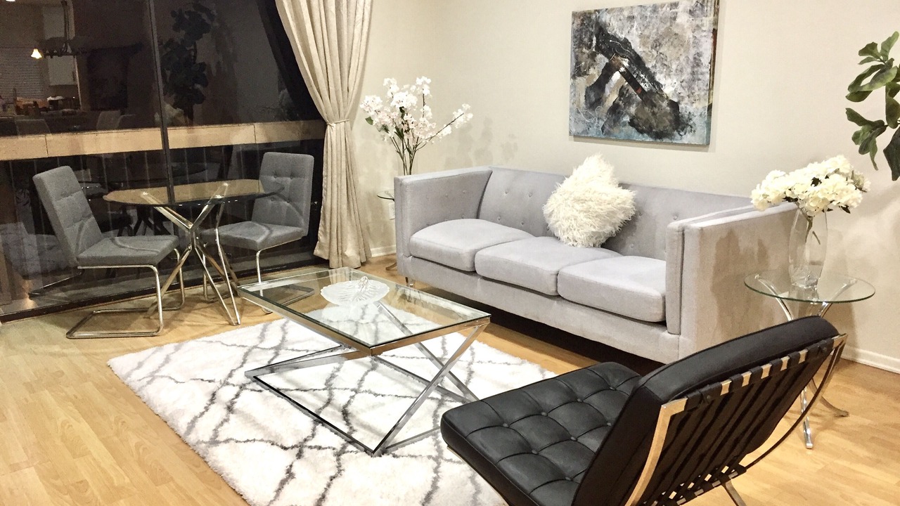 Photo of Livingroom in Downtown