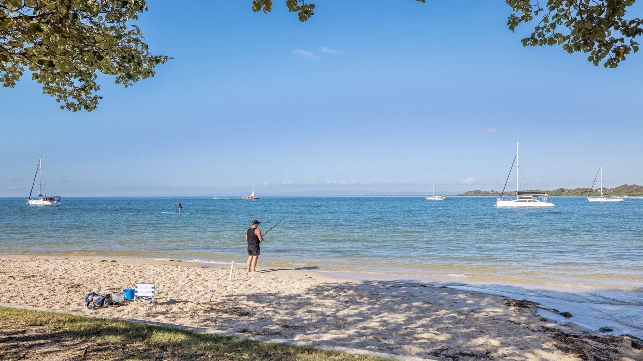 Photo of Others in Sandstone Point