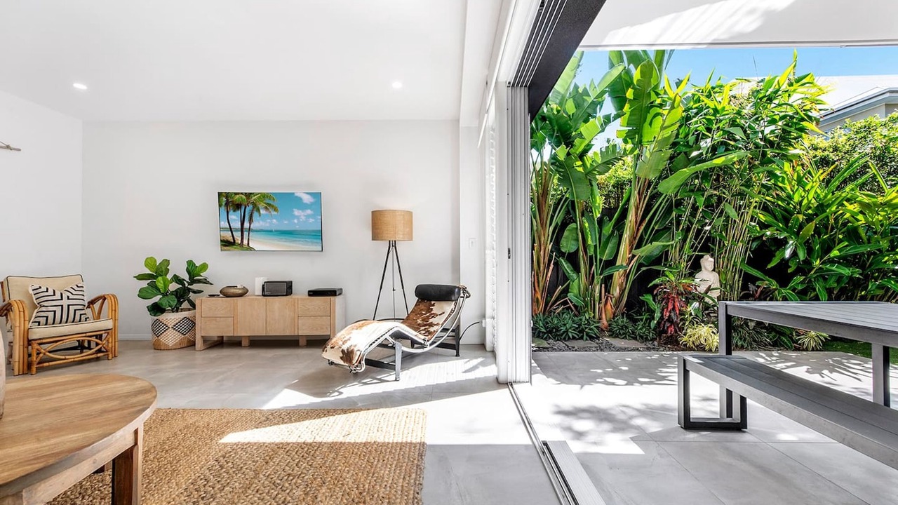 Photo of Livingroom in Mermaid Beach