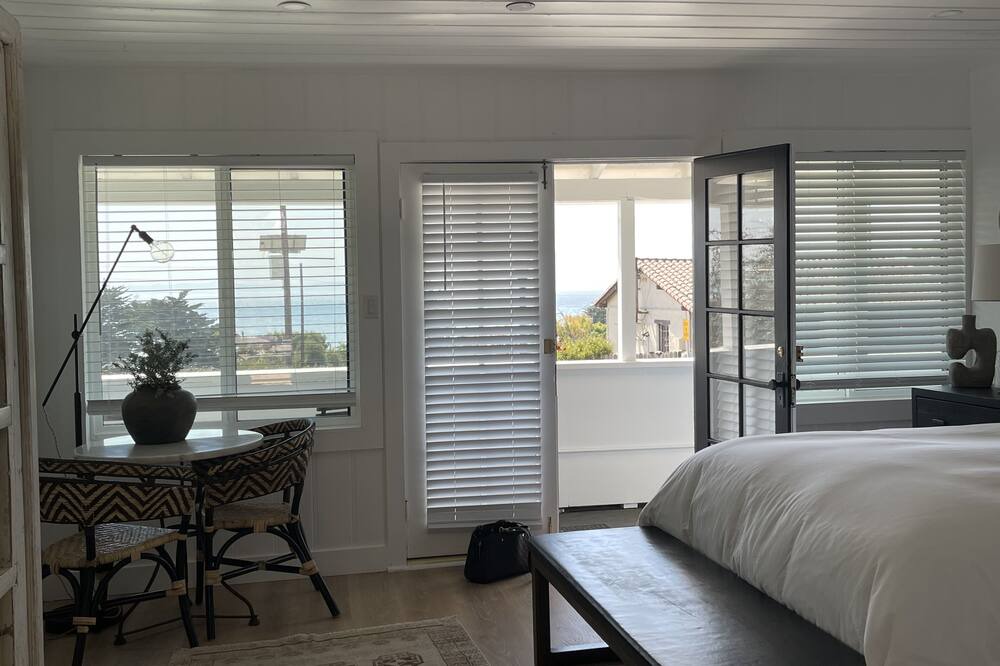 Photo of Bedroom in Summerland