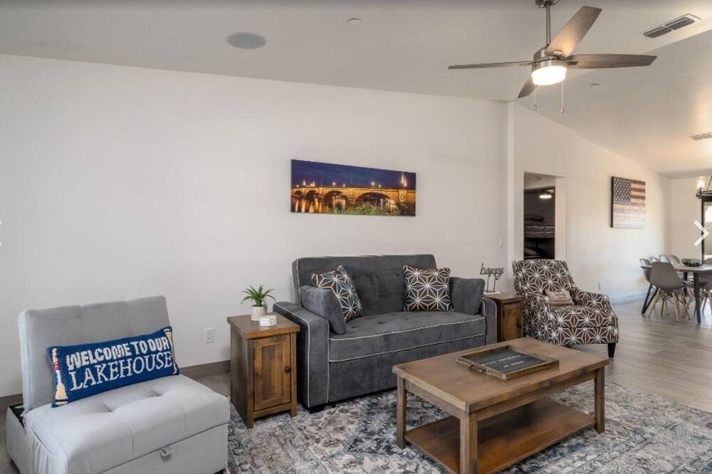 Photo of Livingroom in Lake Havasu City