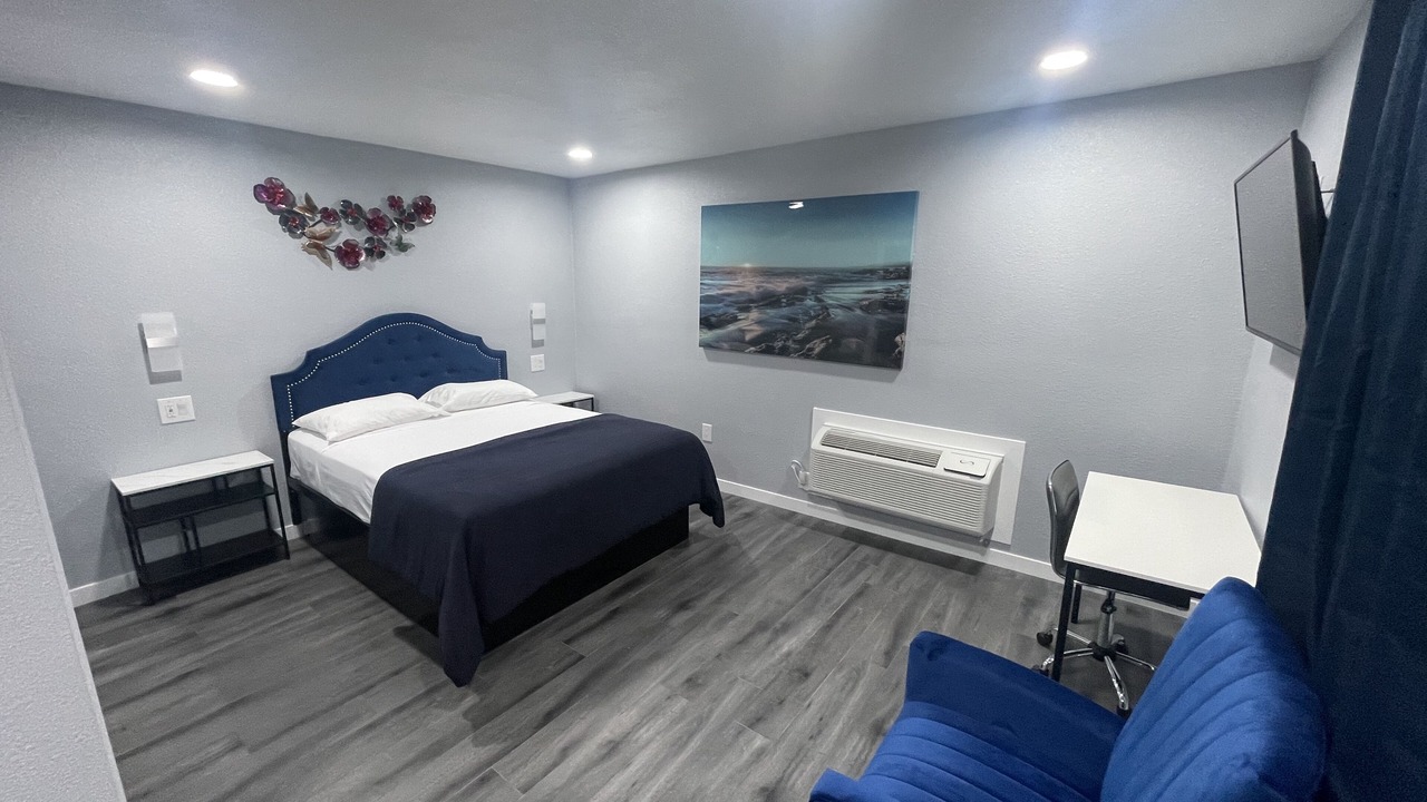 Photo of Bedroom in Sunrise Manor