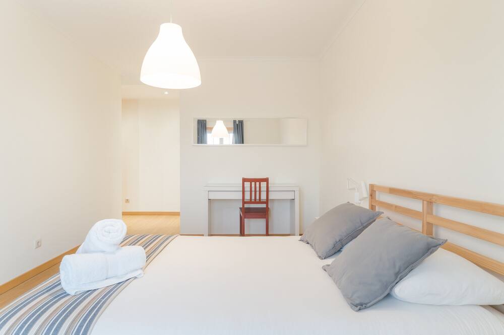 Photo of Bedroom in Azoia