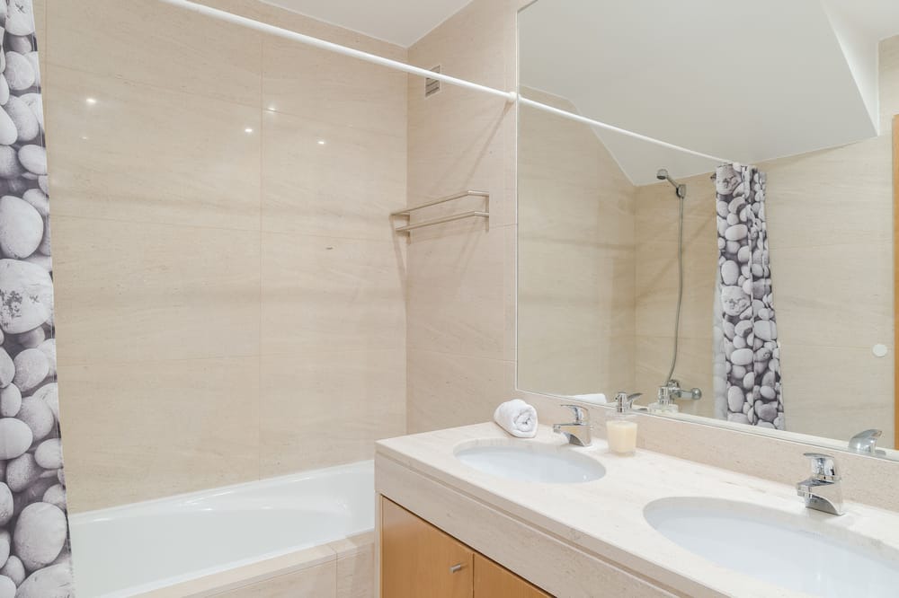 Photo of Bathroom in Castelo