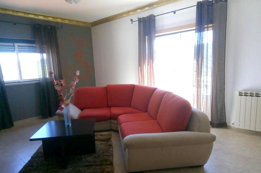 Photo of Livingroom in Ourem