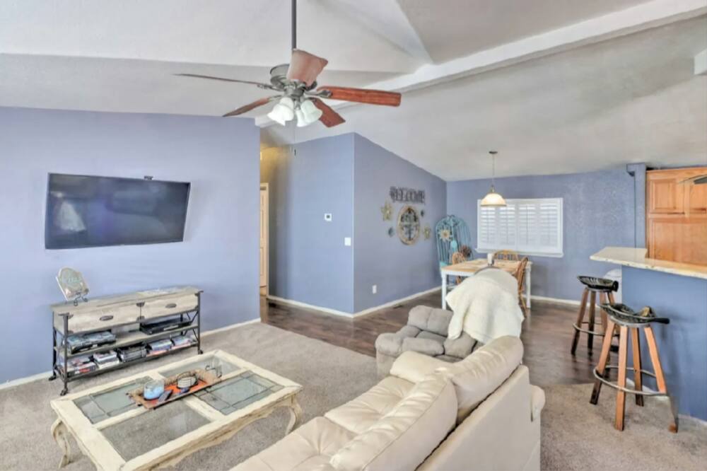 Photo of Livingroom in Cienega Springs