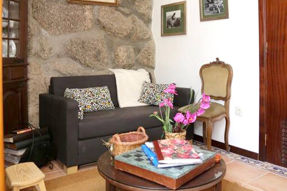 Photo of Livingroom in Resende