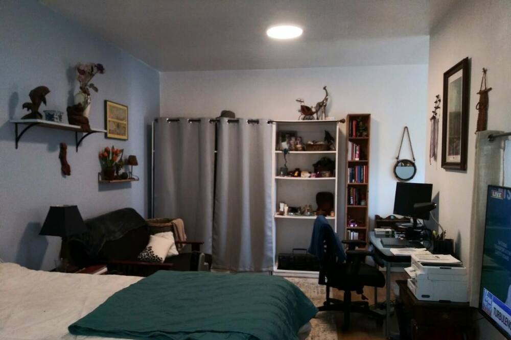 Photo of Bedroom in East Mesa