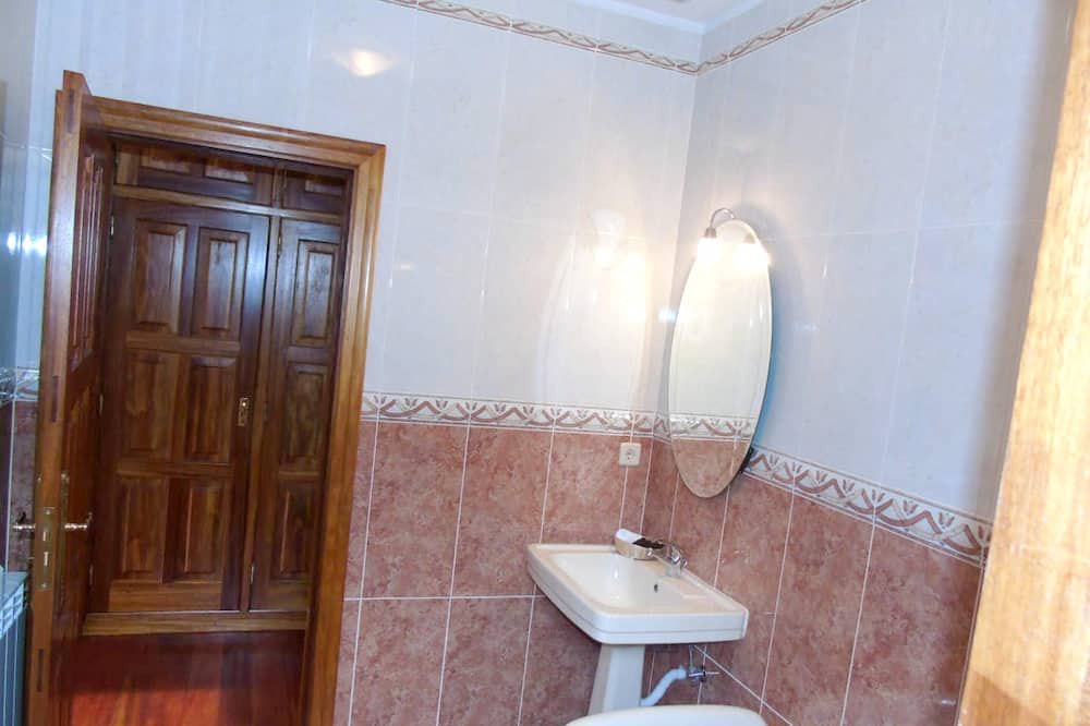 Photo of Bathroom in Parameira