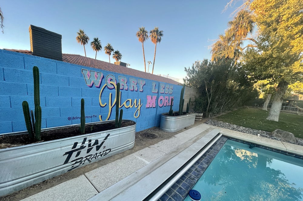 Photo of Outdoor in Rancho Oakey