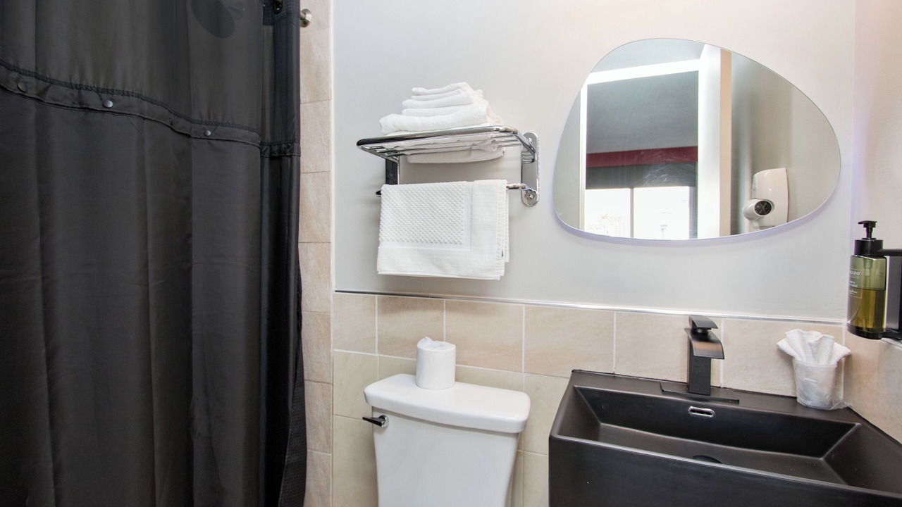 Photo of Bathroom in Chinatown