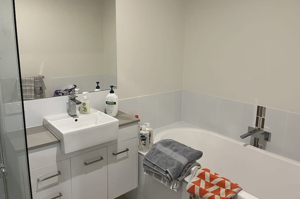 Photo of Bathroom in Pimpama