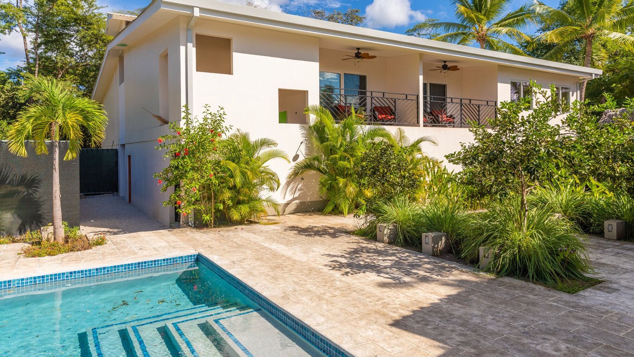 Photo of Outdoor in Palm Beach Estates
