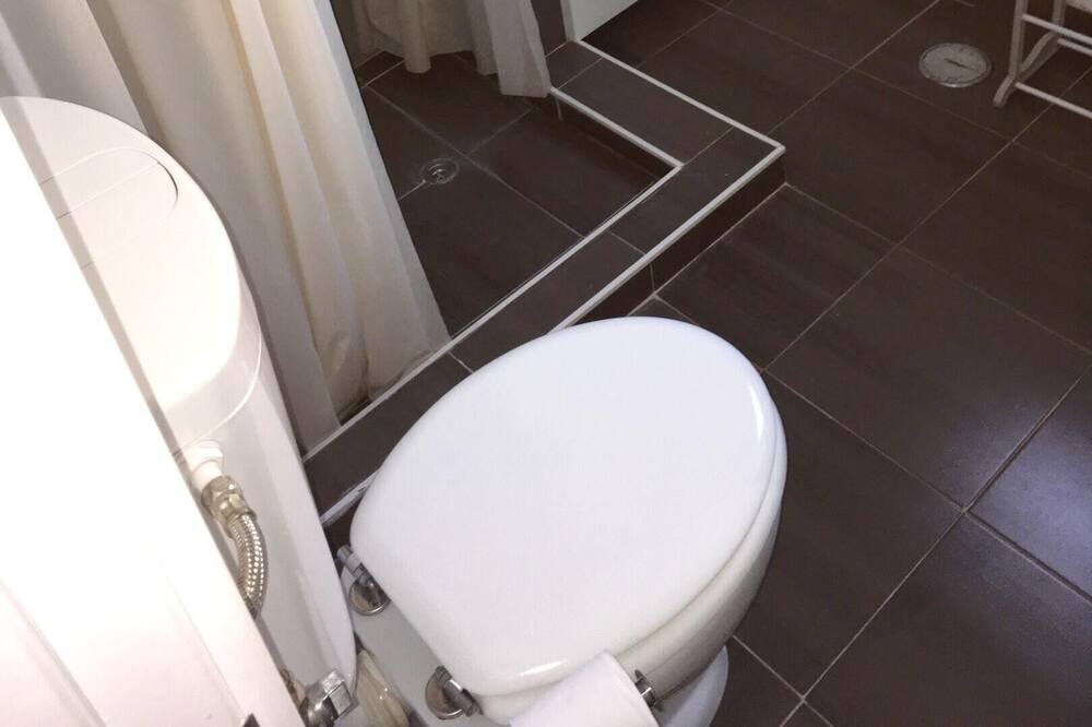 Photo of Bathroom in Montemor-o-Novo