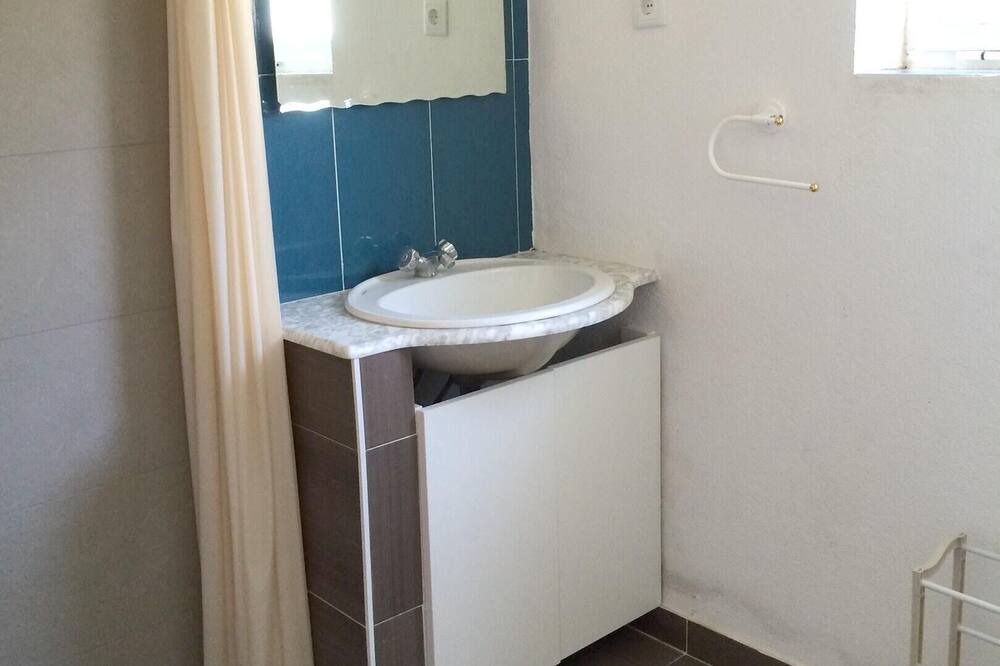 Photo of Bathroom in Montemor-o-Novo