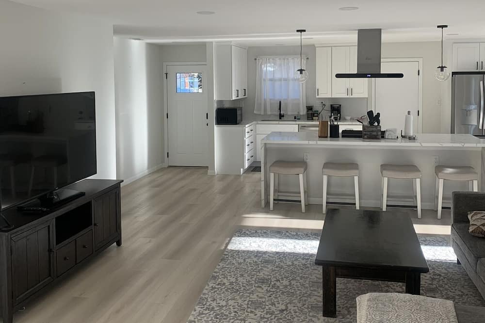 Photo of Livingroom in Lake Murray