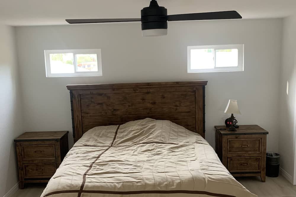 Photo of Bedroom in Lake Murray