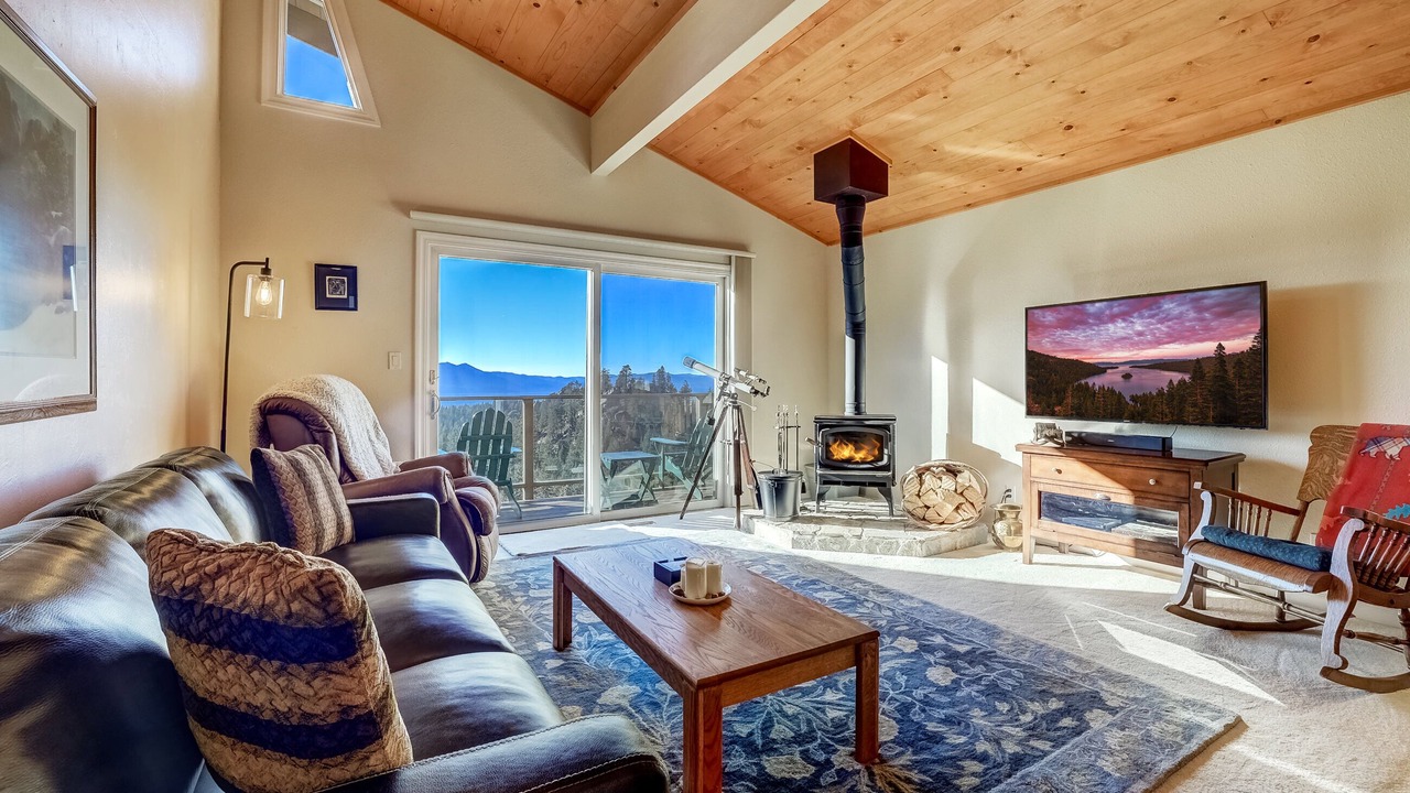 Photo of Livingroom in Lower Kingsbury