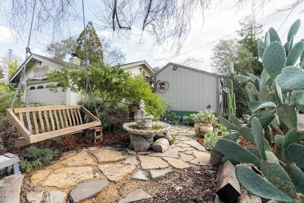 Photo of Patio Balcony in Los Alamos