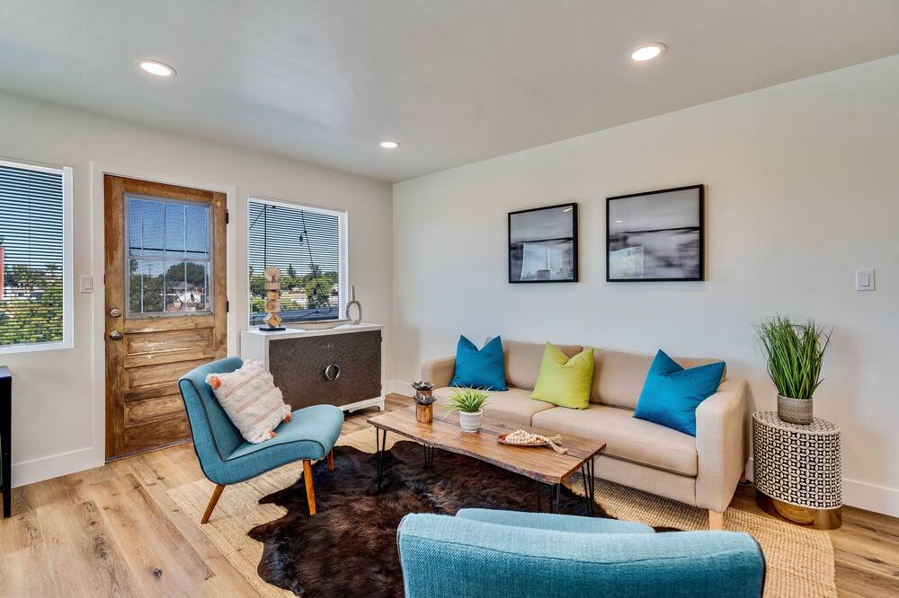 Photo of Livingroom in La Mesa