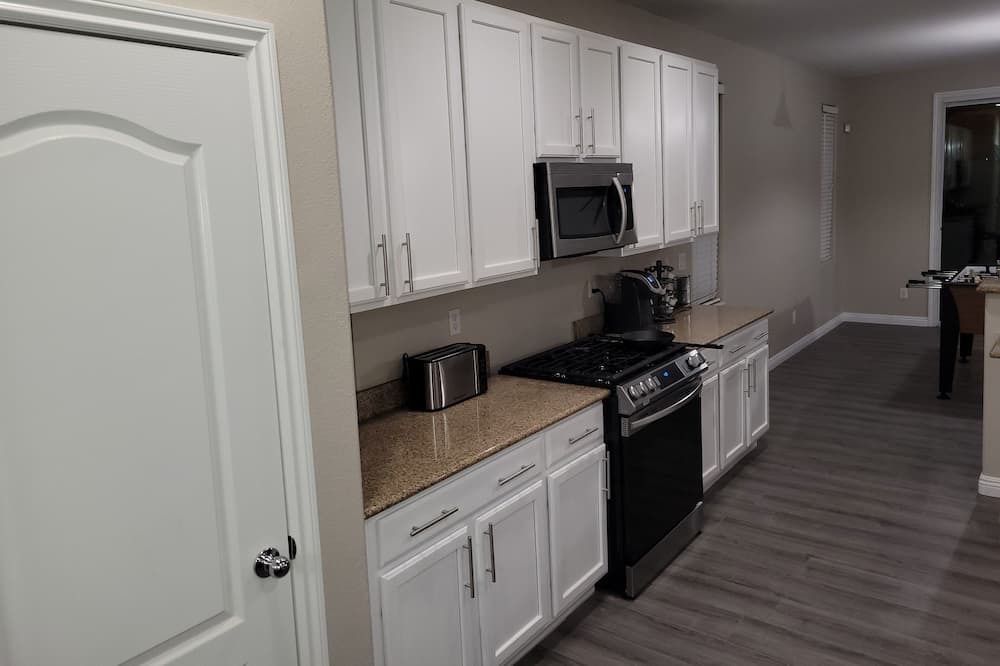 Photo of Kitchen in North Las Vegas