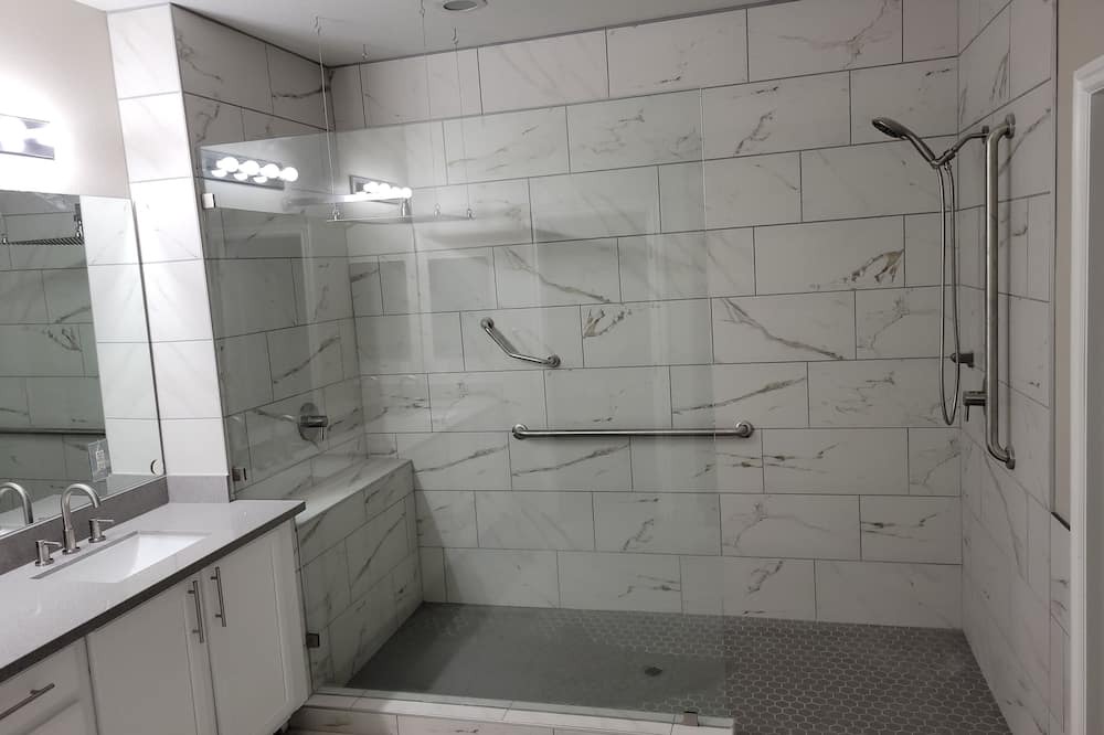 Photo of Bathroom in North Las Vegas