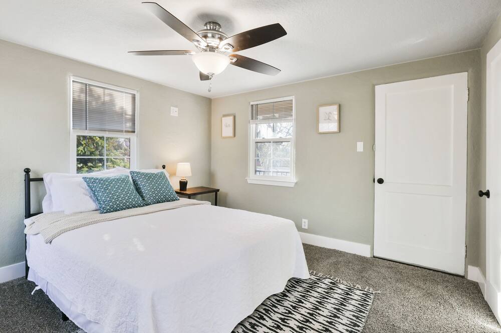 Photo of Bedroom in Tulare